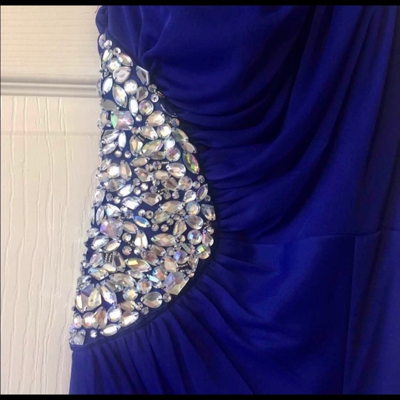 Formal Gown - Picture 3 of 5